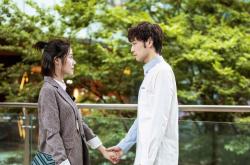 开云体育官网-孤胆英雄的引擎，当扛起全队成为汉密尔顿的赛道本能