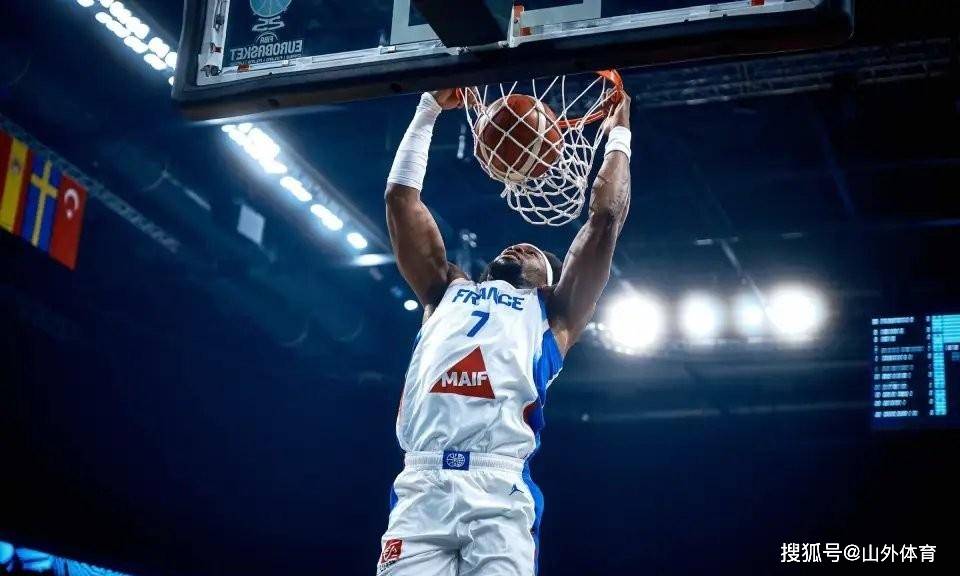 法国男篮爆冷76人,浓眉高光表现 法国男篮爆冷76人,浓眉高光表现