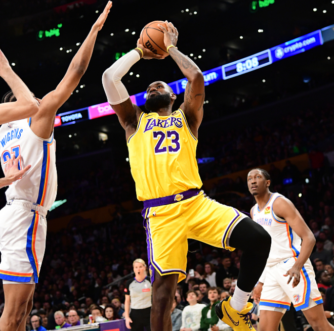 日本羽毛球队碾压泰国羽毛球队，陶菲克打破历史纪录