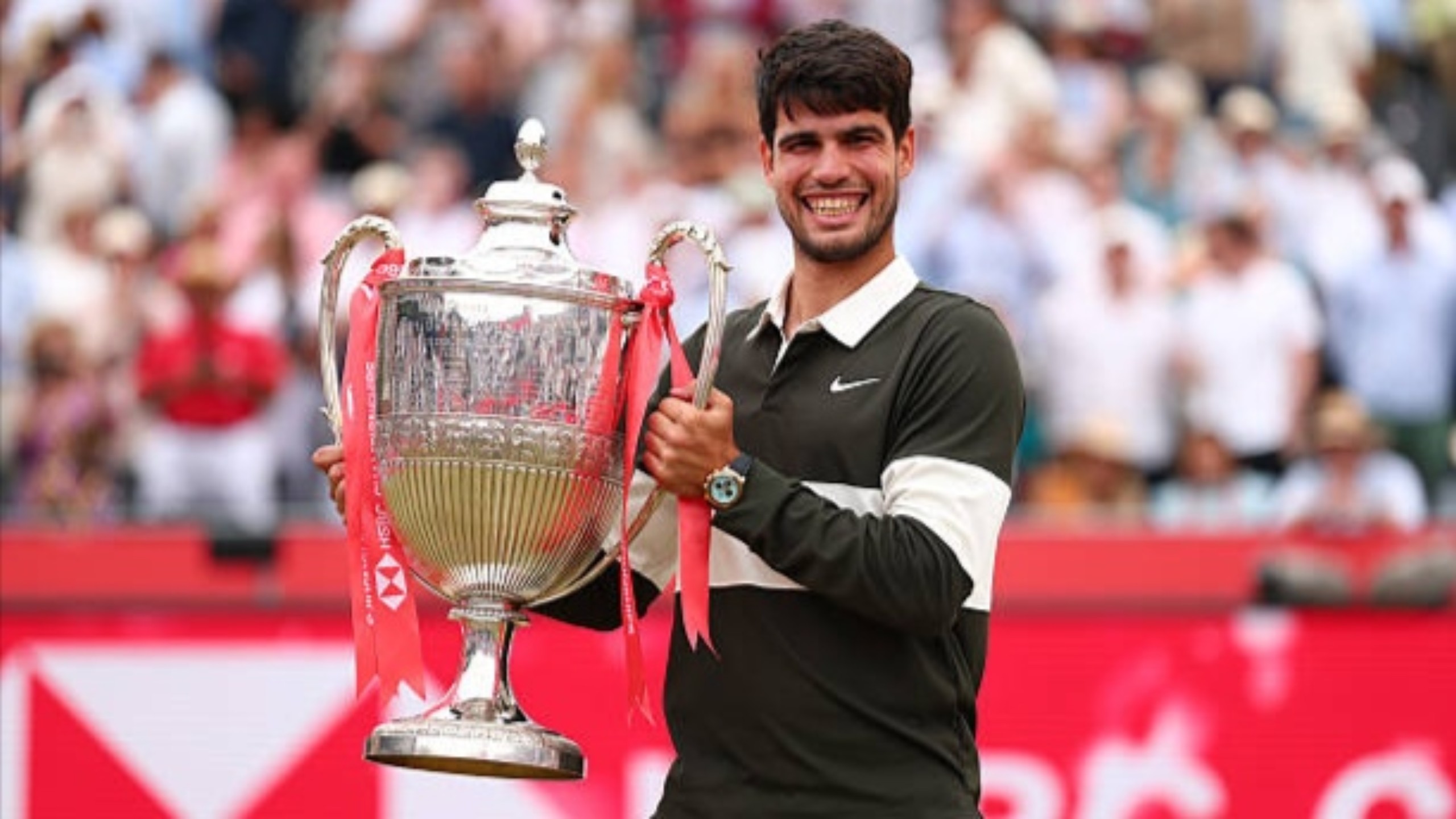 美国网球队逆转意大利网球队,阿尔卡拉斯统治全场 美国网球队逆转意大利网球队,阿尔卡拉斯统治全场