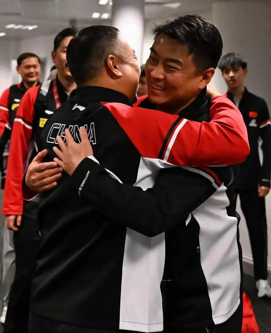 英国乒乓球队险胜德国乒乓球队，王皓一己之力扛起全队