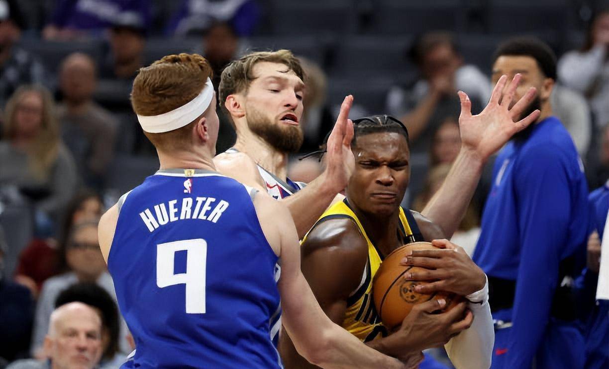 北京队翻盘四川队,福克斯带队取胜 北京队翻盘四川队,福克斯带队取胜