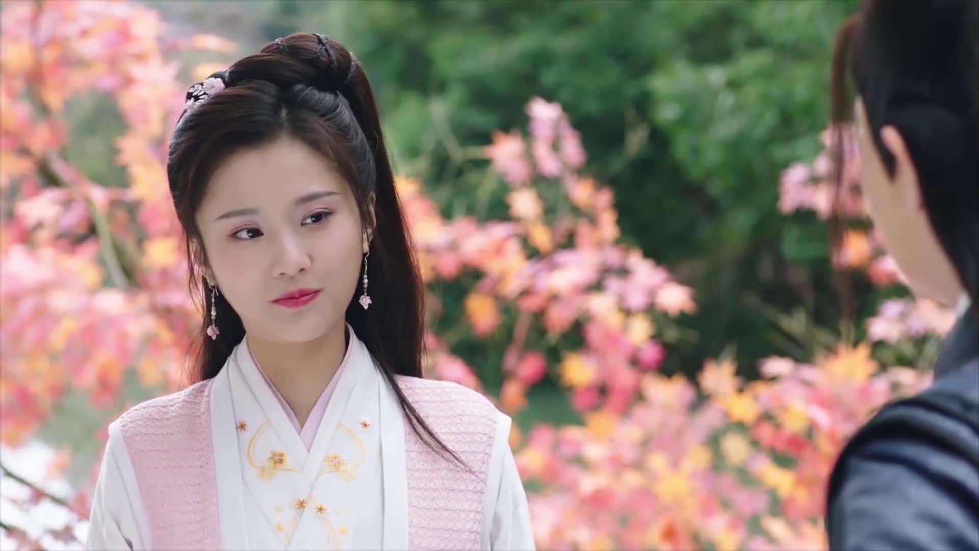 绿茵场上的维京战吼,当本泽马的完美舞步遇见冰岛收割加拿大的地缘隐喻